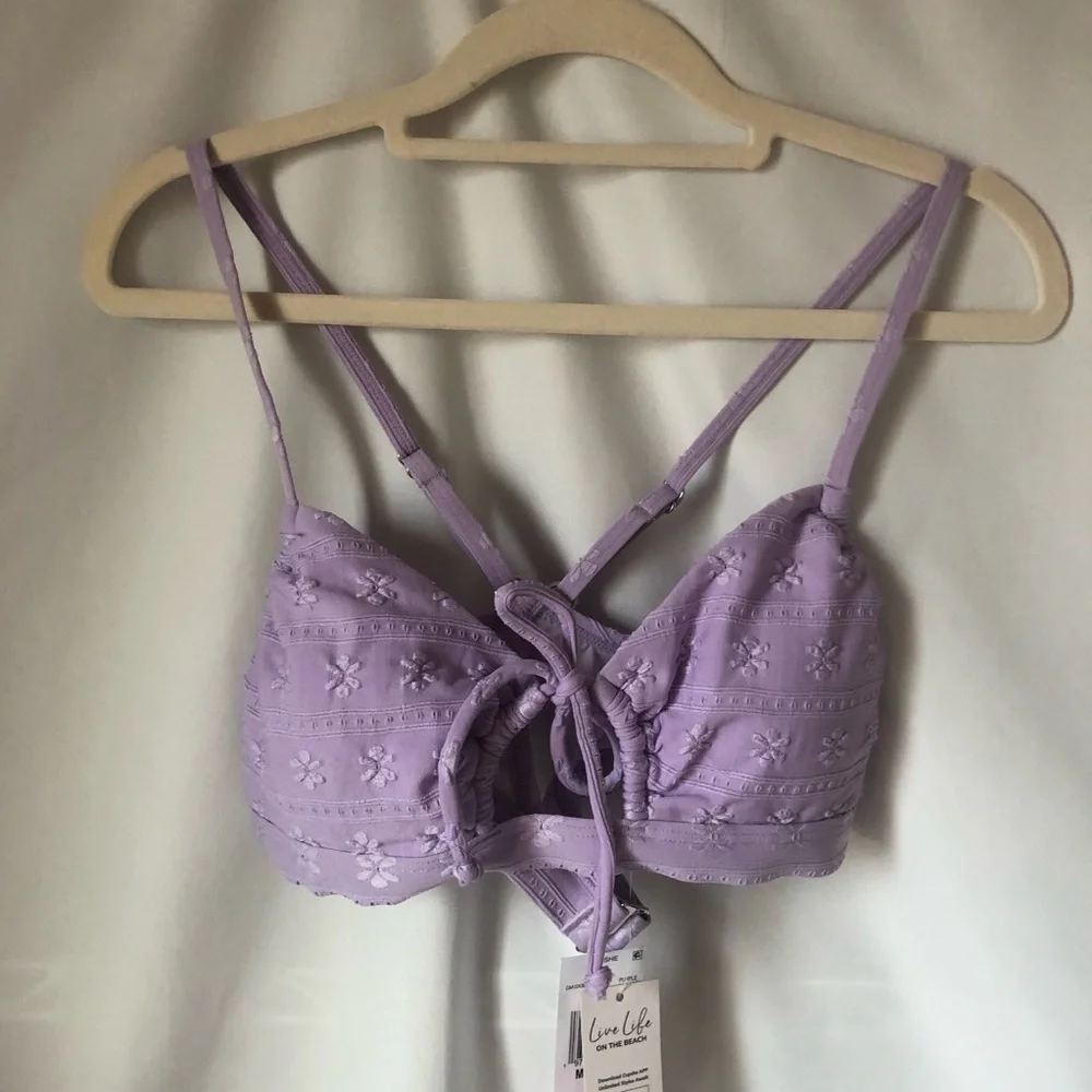 Daisy Eyelet Cinched Cutout Bikini Swim Top Size M